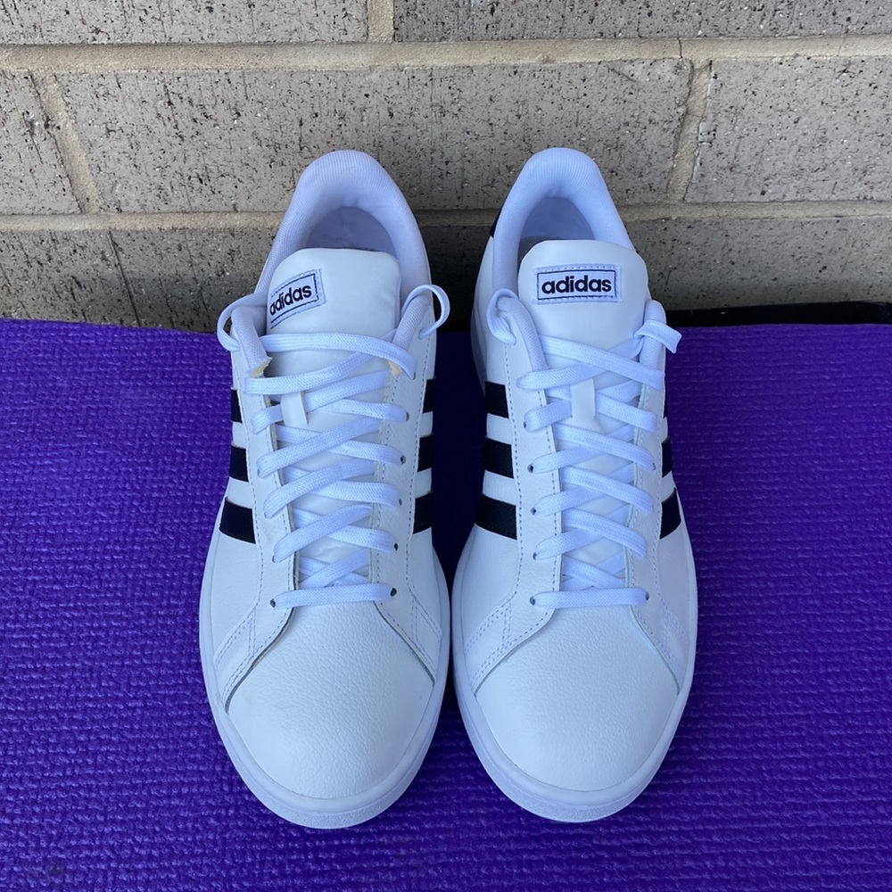 Adidas - Picture 2 of 7